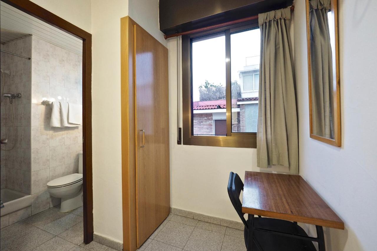 ברצלונה Hostal Ballestero מראה חיצוני תמונה