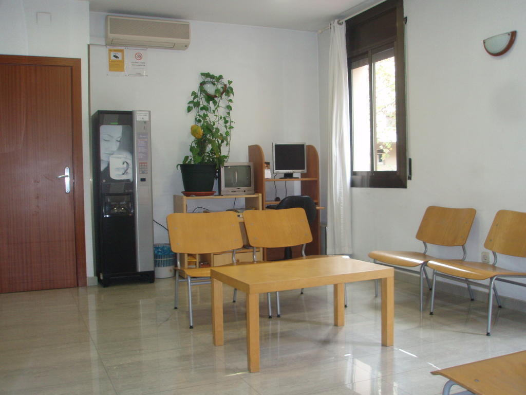 ברצלונה Hostal Ballestero מראה חיצוני תמונה